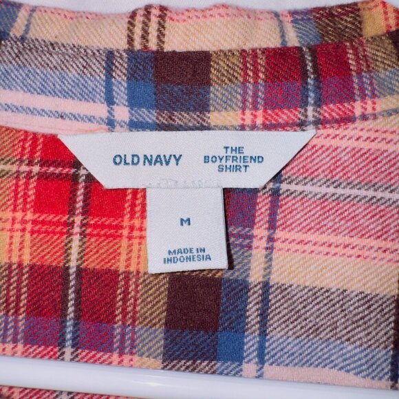 Old Navy NWT Red Plaid Long Sleeve Button Front Boyfriend Shirt size medium - Picture 3 of 7